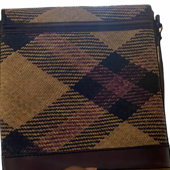 70s Vintage Basket Weaved & Leather Trim Handbag - Picture 9 of 9